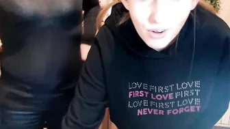 caroline_ellin 5.52.020 38 couple chaturbate