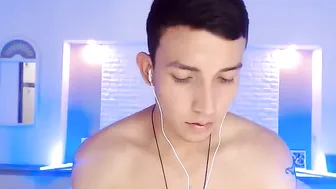 aaronmagnum 5.09.2018 838 webcam vids 2020