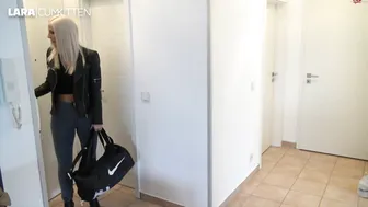 Lara CumKitten BEINE BREIT f??r ein verficktes Foto Shooting XXL Facial nur f??r ein paar Bilder 06.01.18