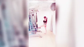 Hitomi Tanaka _join my class