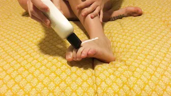 SabrinaNicholeBunny-Feet.and.pussy.play-2016.03.30-1080p