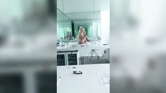 Blondie Fesser onlyfans Turkey holidays-playing in the bathtub 2019-10-27