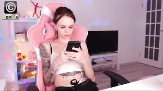 girl_happiness 0.06.2020 130_female myfreecams