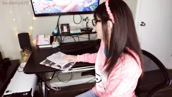 Keri Berry _096 Filling Sisters Mouth