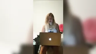 Beth Bennett onlyfans [0357858] upskirt JOI [2017 07 06]