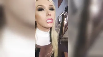 Aubrey Kate onlyfans [0373047] spitttttttttt [2017 07 12]