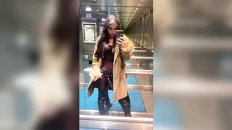 OnlyFans.com Evil Woman _20 02 02 12760448 Strapon play in H&M changing room Shame I couldn't pound him hard, but(..) 1080x1918