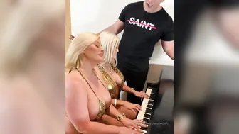 thejuliecash_My bae daniibanks had piano lessons with iamthmpsn slide in my dm_8281249