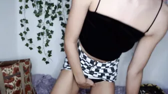 issyeden chaturbate hot lady furiously twirling big ass
