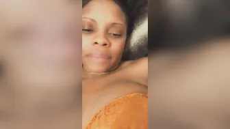 pineapple goddesss I m horny Cum fuck me on your lunch break Daddy 9317811