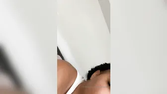 creolebarbieeee 27 02 2020 23692786 GM it s an ig live enjoy