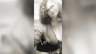 maturebustymilf 28 11 2019 15130152 Hello boys... I am available for naughty fun.... b