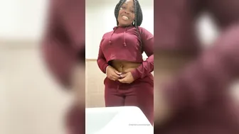 diorlips 16 12 2019 16519064 Fresh wax bootyhole wax