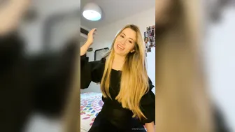 dianacane1 20 04 2020 33159214 MODELING VIDEO SHOWING MY OUTFEET BODY BOTTOM and (of c