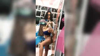 yungmedusa7_Fitting room chronicles This is why girls take so long to try on _10125026