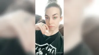 tali_dovahkiin 21 07 2020 84420082 CLIP PICS Life is good when the titties come out