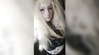 spookisideshow 18 11 2019 14408531 Gonna go to the airport soon. Maybe I can wham bam