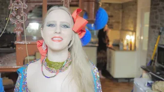 lucymuse My Christmas present to all of my supporters for all naked people nu