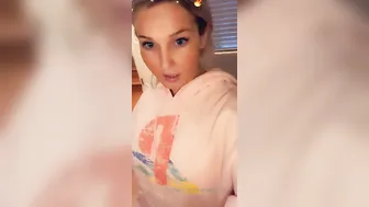 kayleighcoxx84 Quick BJ clip today