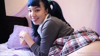 littlepuck 31.07.2020 Flirty dirty touches herself and looks up at