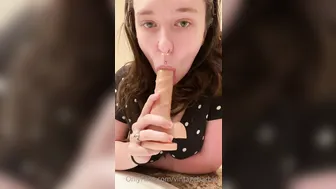 vintagebarbiex 04.08.2020 Sucking my dildo and talking dirty to you