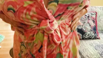 tiffanystarbbw 08.12.2019 I'm at home wearing my robe with nothing under it w