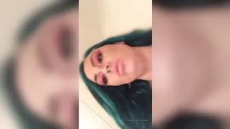 mikki951 20.10.2019 Just enjoying my making my girl wet