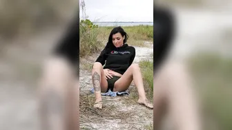 genericparadise Quick play at the beach