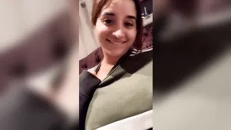 priya y 09.01.2019 Who else has to stop packing for a holiday to have a p