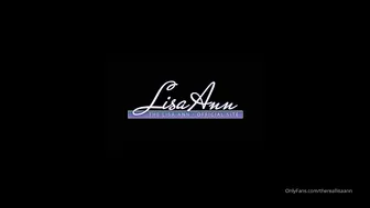 thereallisaan 4-08-2019-9.28.3303-Taking it outside with you all today........