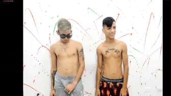 fatal_atraction69 shy babe shows her natural tits