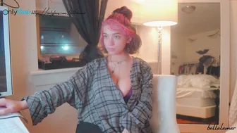 bellelemer naughty bitch masturbates pussy sex toy