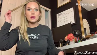 missroxanarae-14-02-2020-Just got back from the gym I bet you want to jerk to my smelly socks and feet