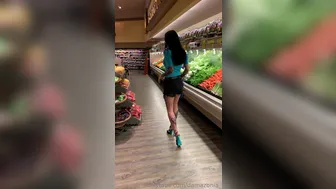 Damazonia onlyfans 2019-06-16 Shopping for an interesting session i'm shooting on tuesday