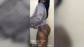 fineassbina 12 01.2020 Yes I got that yummy check ya dm baby