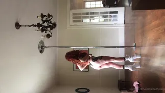 emmamagnoliaxo 08 04.2020 Pole dance and strip tease