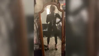 Ella Hollywood _OnlyfansBehind the scenes for kink!!! Shooting with Dresden, super hot...(30.10.2019)