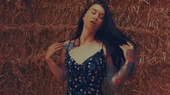 xmishacrossx 22 09 2020 2 howdy. wanna take a ride with me it will be a wild o