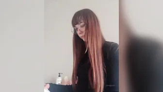 emiigotchi 2019 12 23 Studying witch notices you staring at her