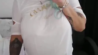 ilithyia  Spreads Her wet Pussy