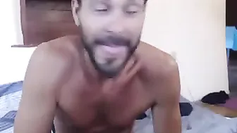 offlimitsnanny  Amateur webcam masturbation