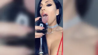 camilacruzzbb 13 02 2020 22011862 Who want s to be my Valentine tomorrow