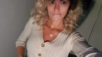 nextdoornurs3 01 10 2020 129744537 I want to satisfy your needs