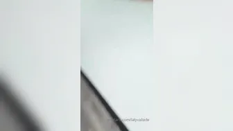 Laly Vallade onlyfans 19 04 07 3807788 Quand je me fais masser les pieds par mon mari .. 352x640