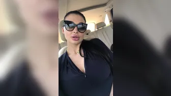 Aletta Ocean onlyfans 17 04 10 151443 Showing my twins in the car 1080x1920