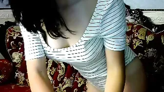 lianna1000  caught deep squirt in public chat