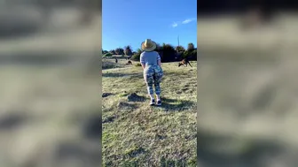 Scarlett Jones onlyfans 20 05 01 21426905 Can you tell Im an Aussie babe lol posing in my dorky outback hat in front(..) 1080x1920