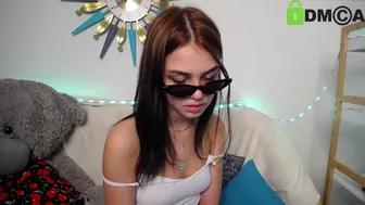 din_star 4.06.2021 813_female chaturbate