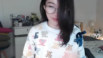 juicy_krissy  Wants that her someone fucked