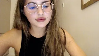 playnofuckinggames 1.06.2021 040_female chaturbate